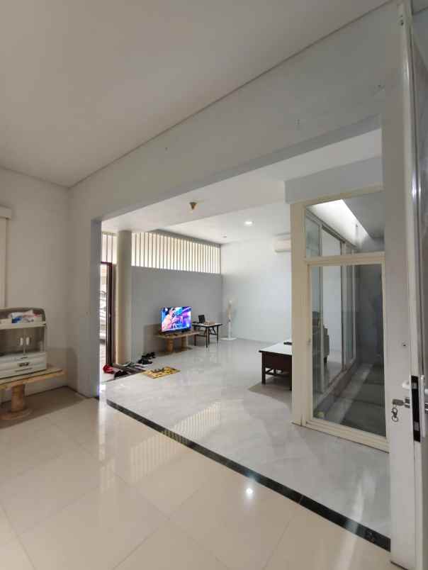 dijual rumah forest mansion