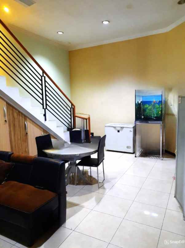 dijual rumah gading griya residence