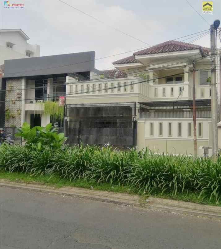 dijual rumah galaxy bekasi selatan kota