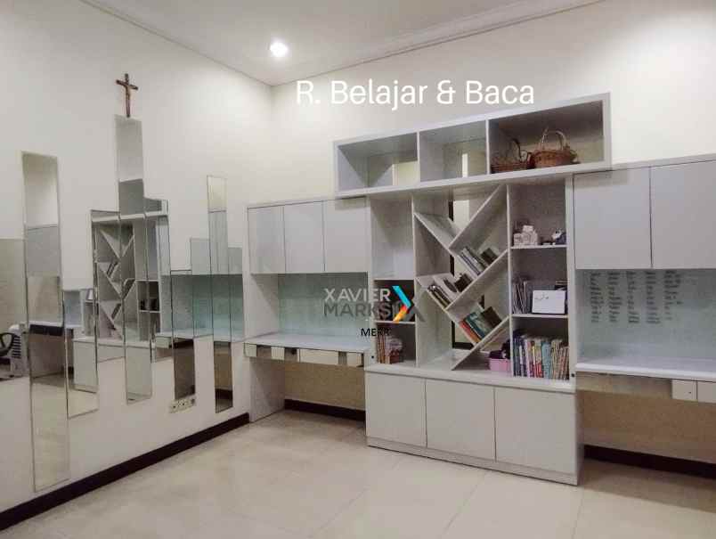 dijual rumah galaxy bumi permai 2