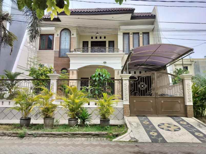 dijual rumah galaxy bumi permai surabaya