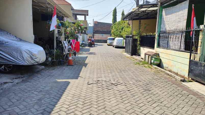 dijual rumah gayungan