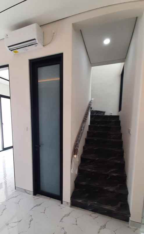 dijual rumah grand island cluster suvadiva