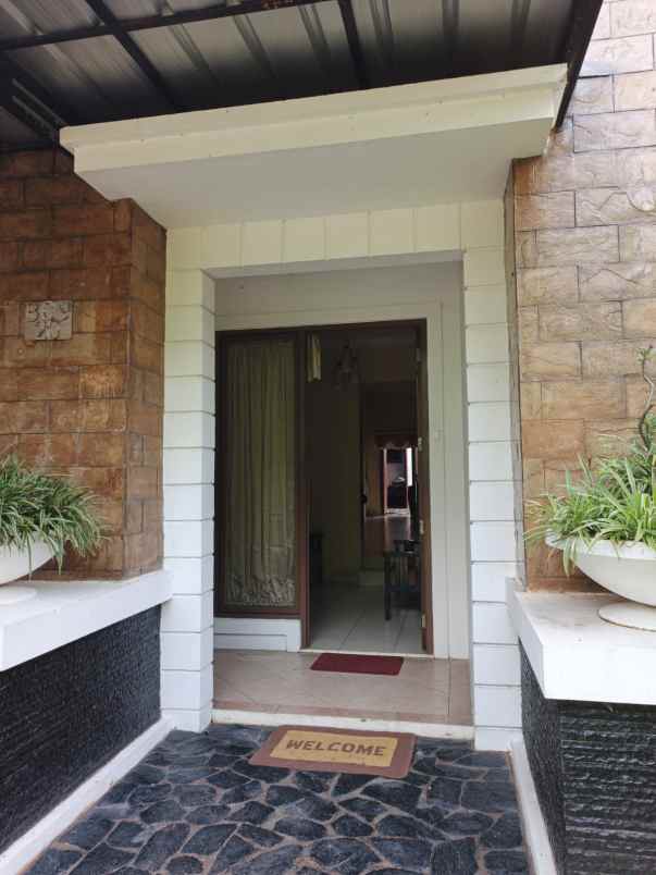 dijual rumah grand wisata bekasi