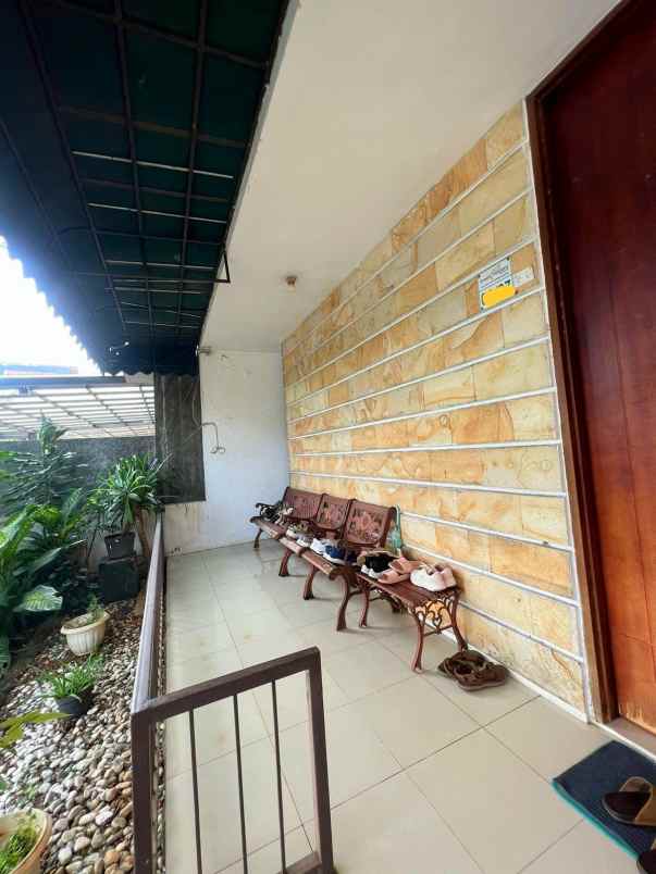 dijual rumah green andara residences