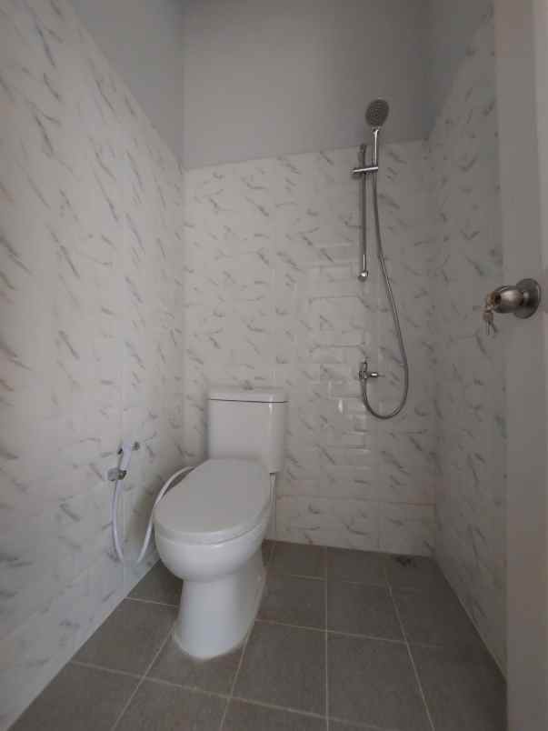 dijual rumah griya bintara loka bekasi