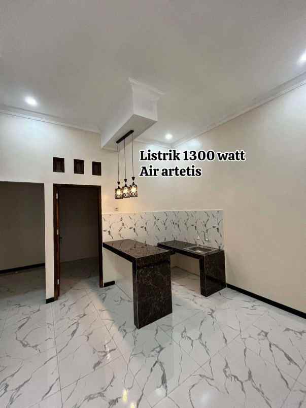 dijual rumah gunung pati