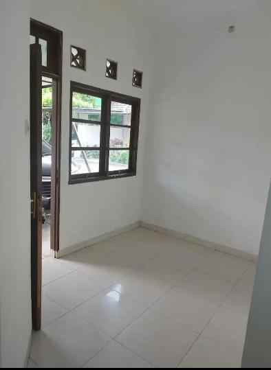 dijual rumah hook lingkungan tenang di ciater