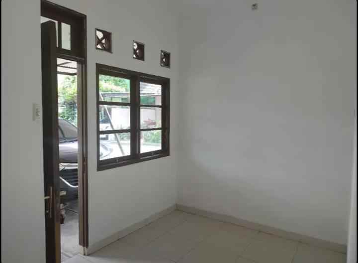 dijual rumah hook lingkungan tenang di ciater