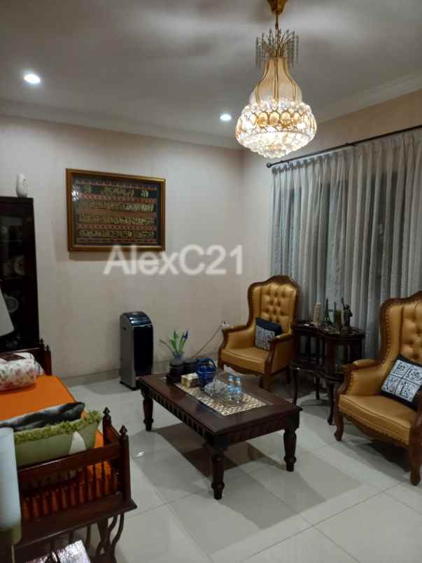 dijual rumah jagakarsa lenteng agung