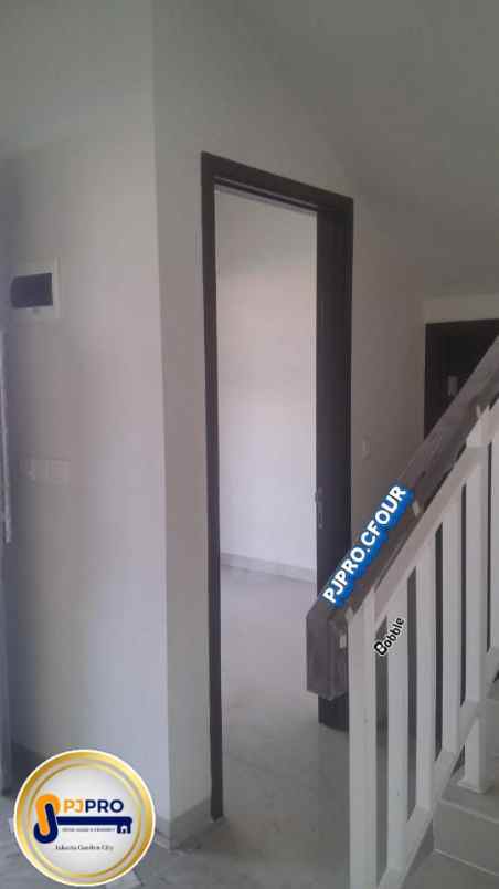 dijual rumah jakarta garden city