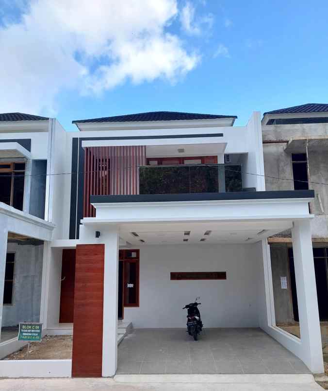 dijual rumah jalan amal mulia jalan