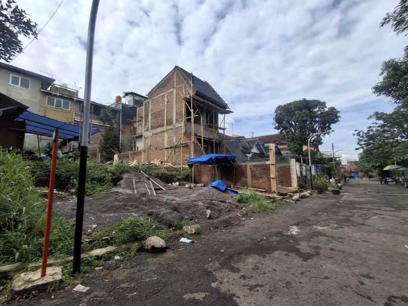 dijual rumah jalan bsj raya