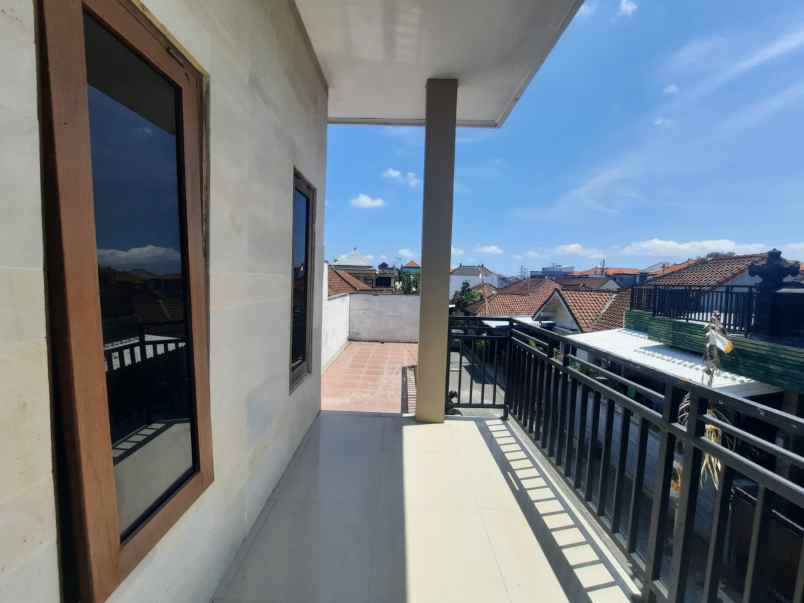 dijual rumah jalan buana raya