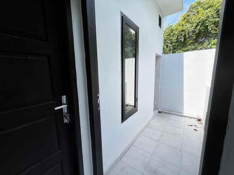 dijual rumah jalan cemara kipas