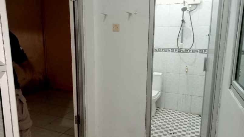 dijual rumah jalan gas alam