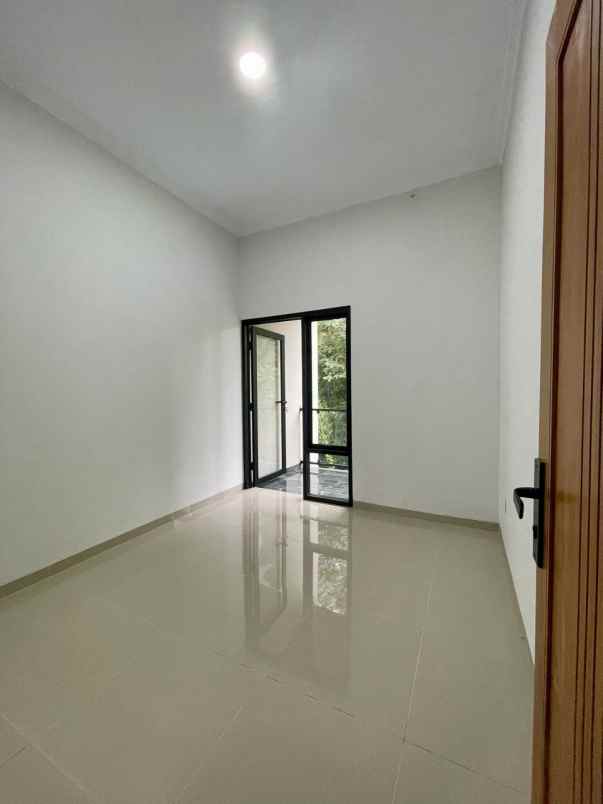 dijual rumah jalan kaliurang