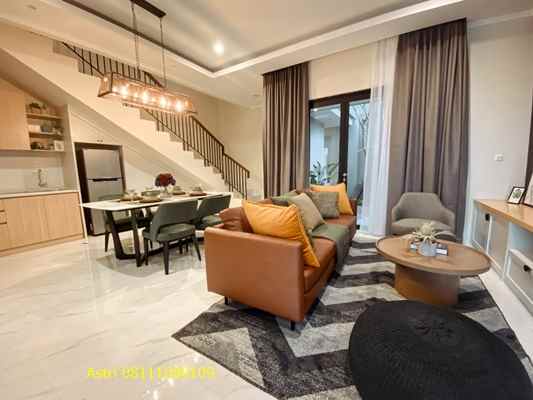 dijual rumah jalan mh thamrin