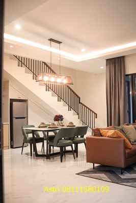 dijual rumah jalan mh thamrin