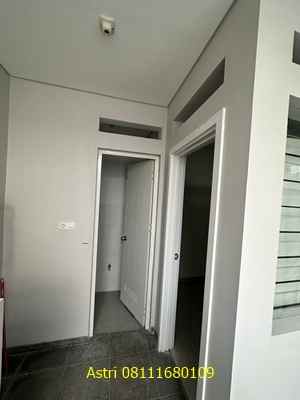 dijual rumah jalan mh thamrin