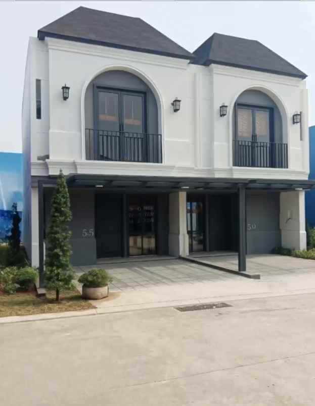 dijual rumah jalan patio lippo cikarang