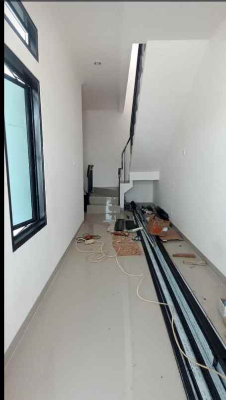 dijual rumah jalan pemuda