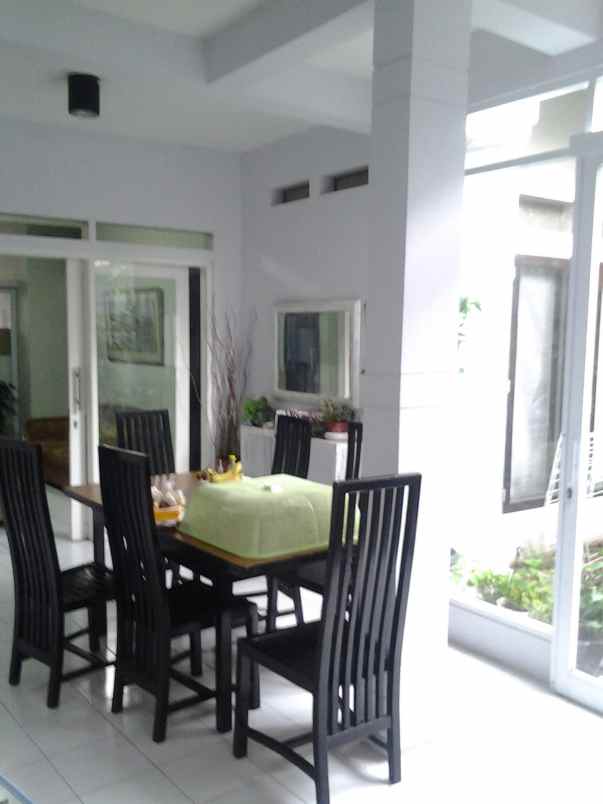 dijual rumah jalan pesantren