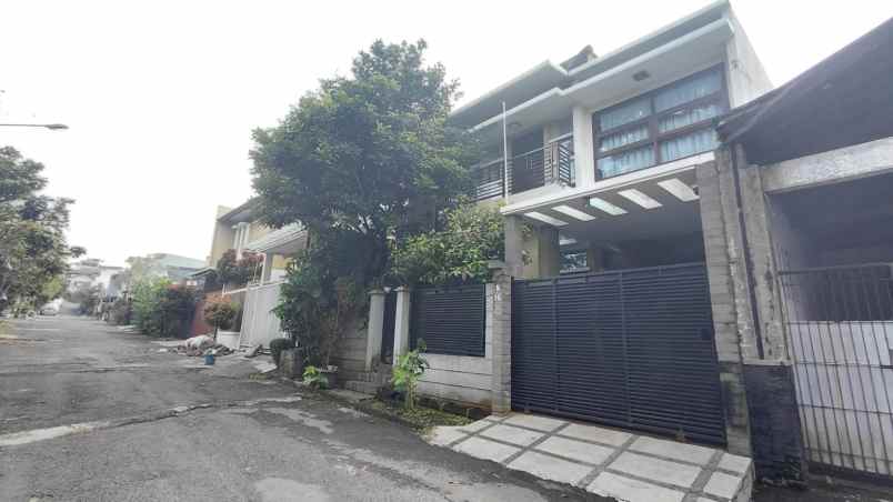 dijual rumah jalan pesantren