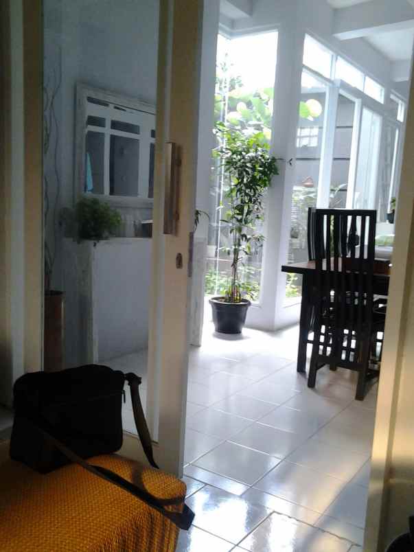 dijual rumah jalan pesantren