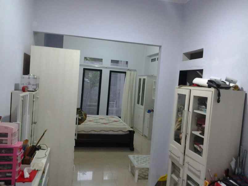 dijual rumah jalan pesantren