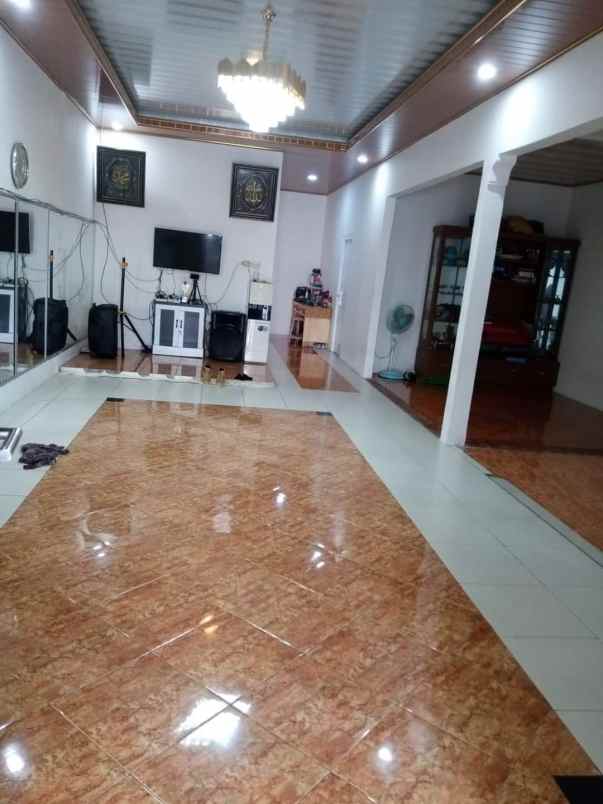 dijual rumah jalan raya bojong gede