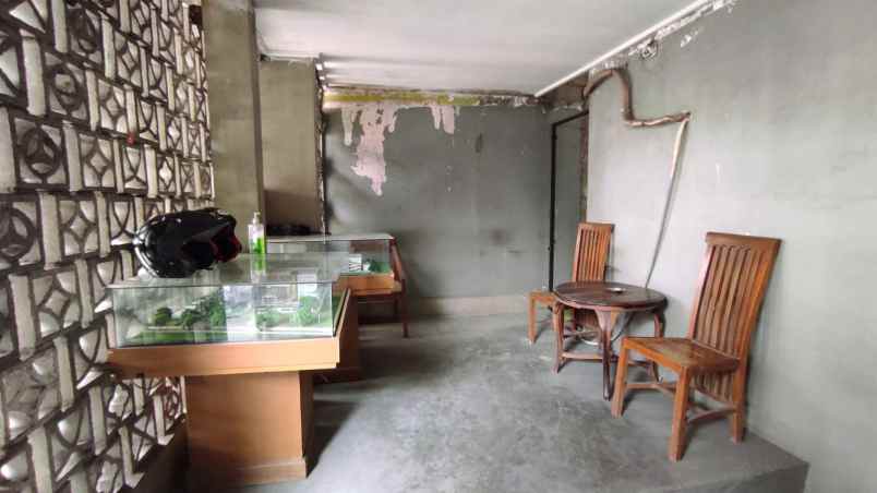 dijual rumah jalan raya pahlawan rempoa