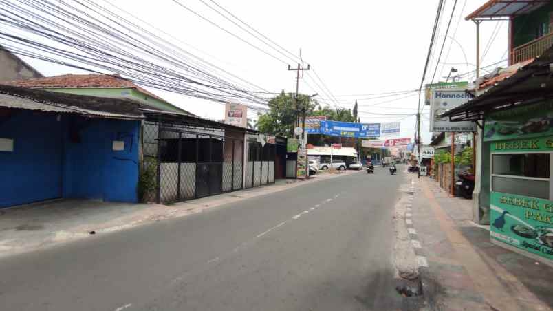 dijual rumah jalan raya pahlawan rempoa