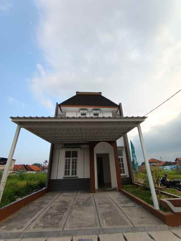 dijual rumah jalan raya sepatan mauk