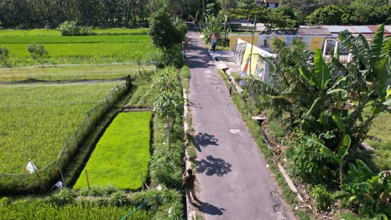 dijual rumah jalan raya tajem