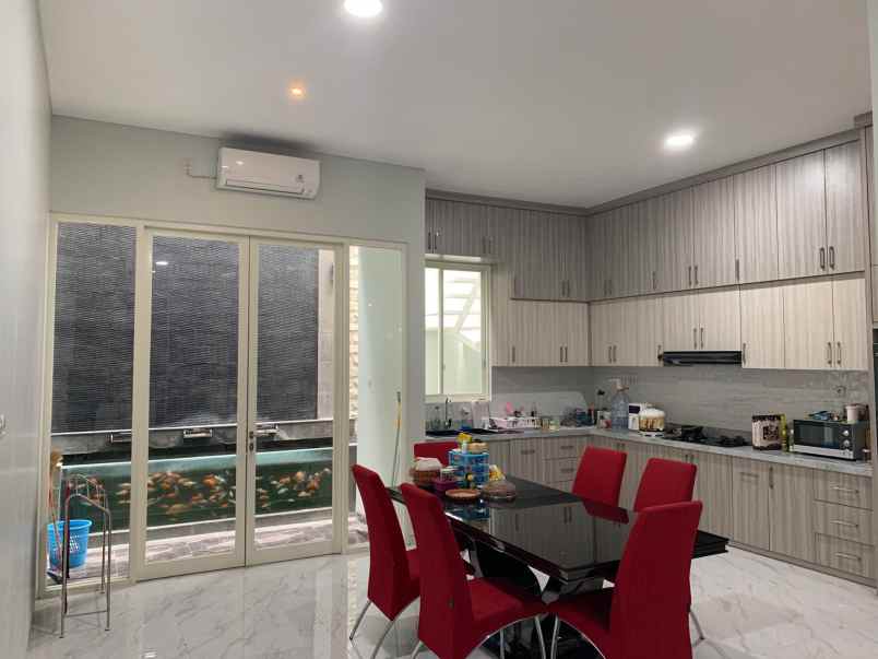 dijual rumah jalan rungkut harapan