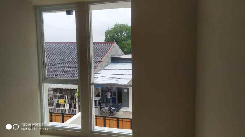 dijual rumah jalan setia