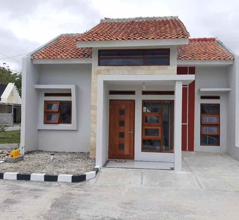 dijual rumah jalan siyono siraman