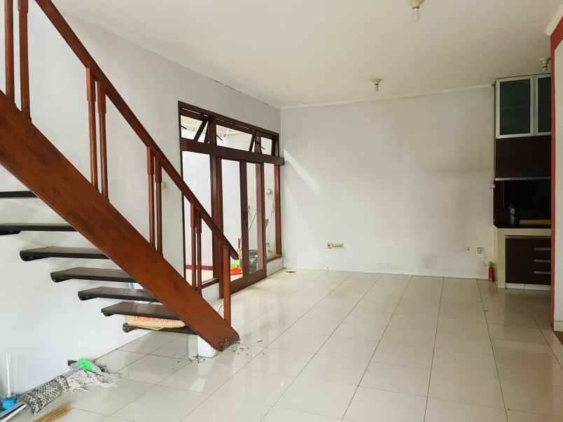 dijual rumah jatibening estate pondok