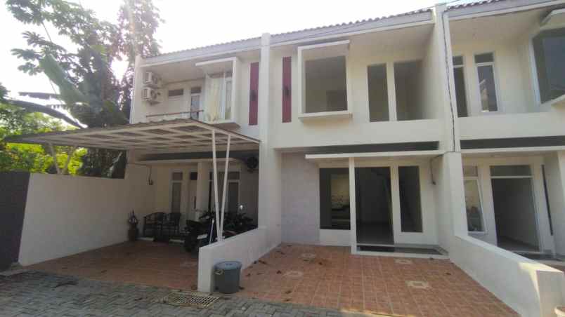 dijual rumah jatikramat