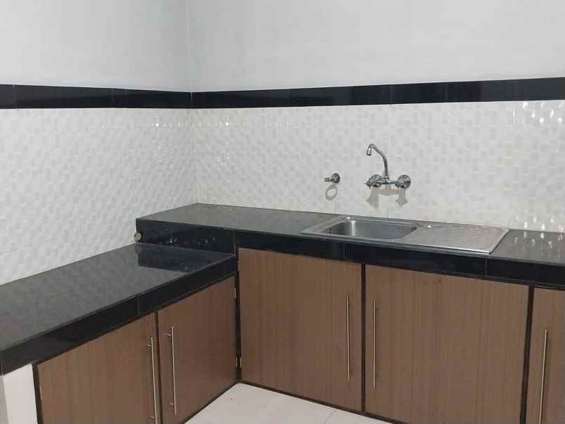 dijual rumah jatinegara