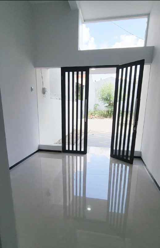 dijual rumah jelindro