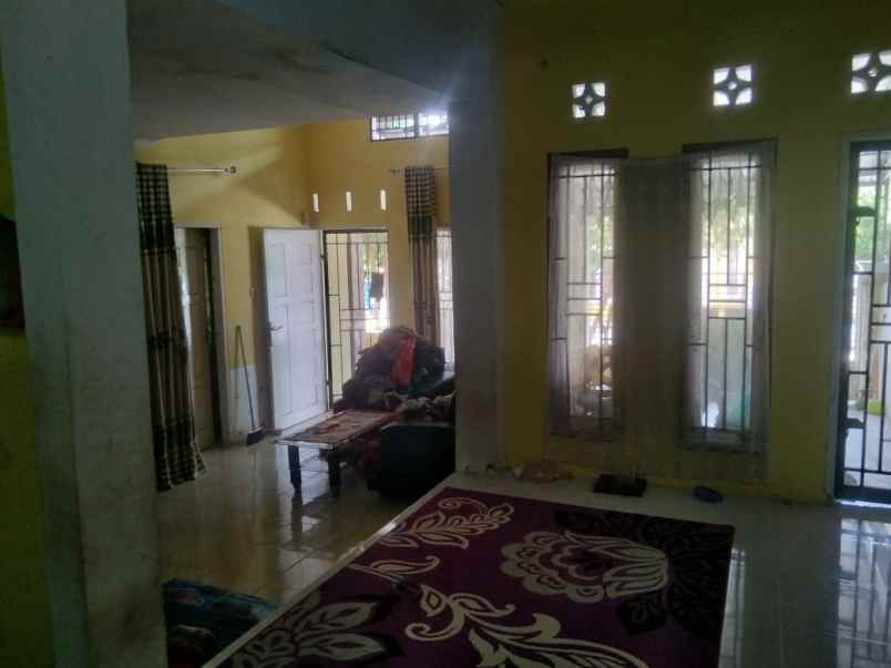 dijual rumah jl air hitam