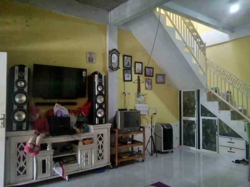 dijual rumah jl air hitam