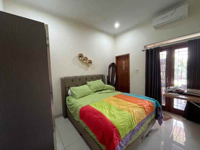 dijual rumah jl arcamanik