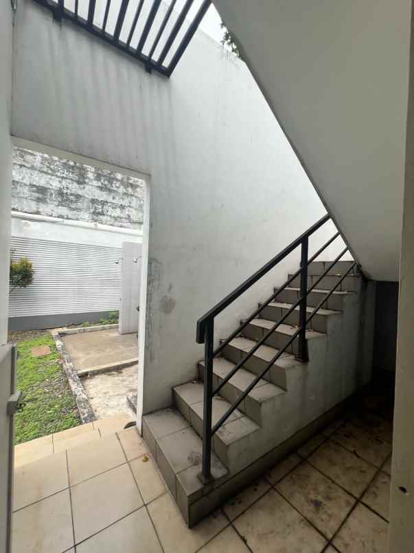 dijual rumah jl bangka kemang jakarta