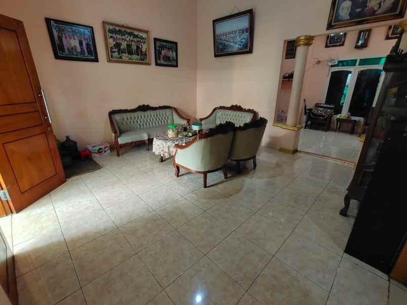 dijual rumah jl bendungan melayu koja