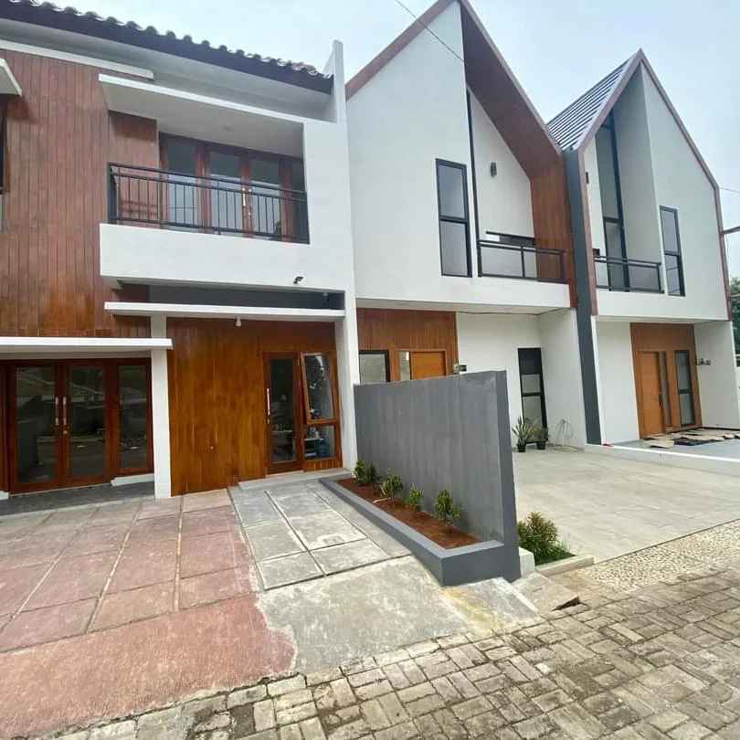 dijual rumah jl bulak wangi