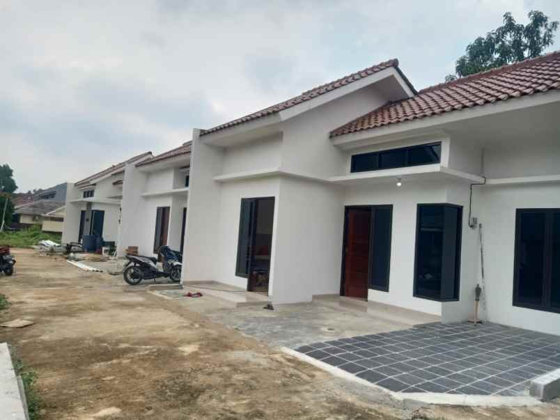 dijual rumah jl cahaya kemang permai