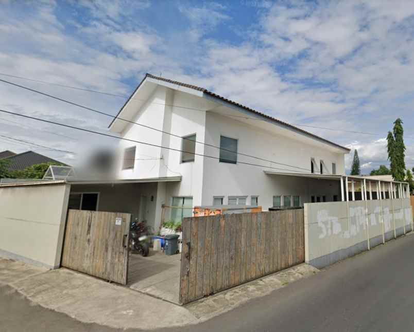 dijual rumah jl cempaka bintaro kec